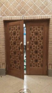 نمونه کار نماکاران سپند | تولید کننده کابنت و دکور چوبی | نمونه کار ساخت درب چوبی