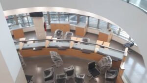 نمونه کار نماکاران سپند | تولید کننده کابنت و دکور چوبی | نمونه کار دکور بانک و سازمان ۲