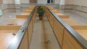 نمونه کار نماکاران سپند | تولید کننده کابنت و دکور چوبی | نمونه کار دکور سالن کنفرانس