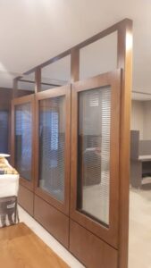 نمونه کار نماکاران سپند | تولید کننده کابنت و دکور چوبی | نمونه کار ساخت پارتیشن