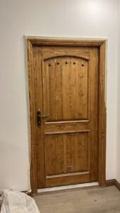 نمونه کار نماکاران سپند | تولید کننده کابنت و دکور چوبی | نمونه کار ساخت درب چوبی