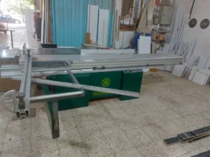 کارگاه خدمات برش و مونتاژ رز وود